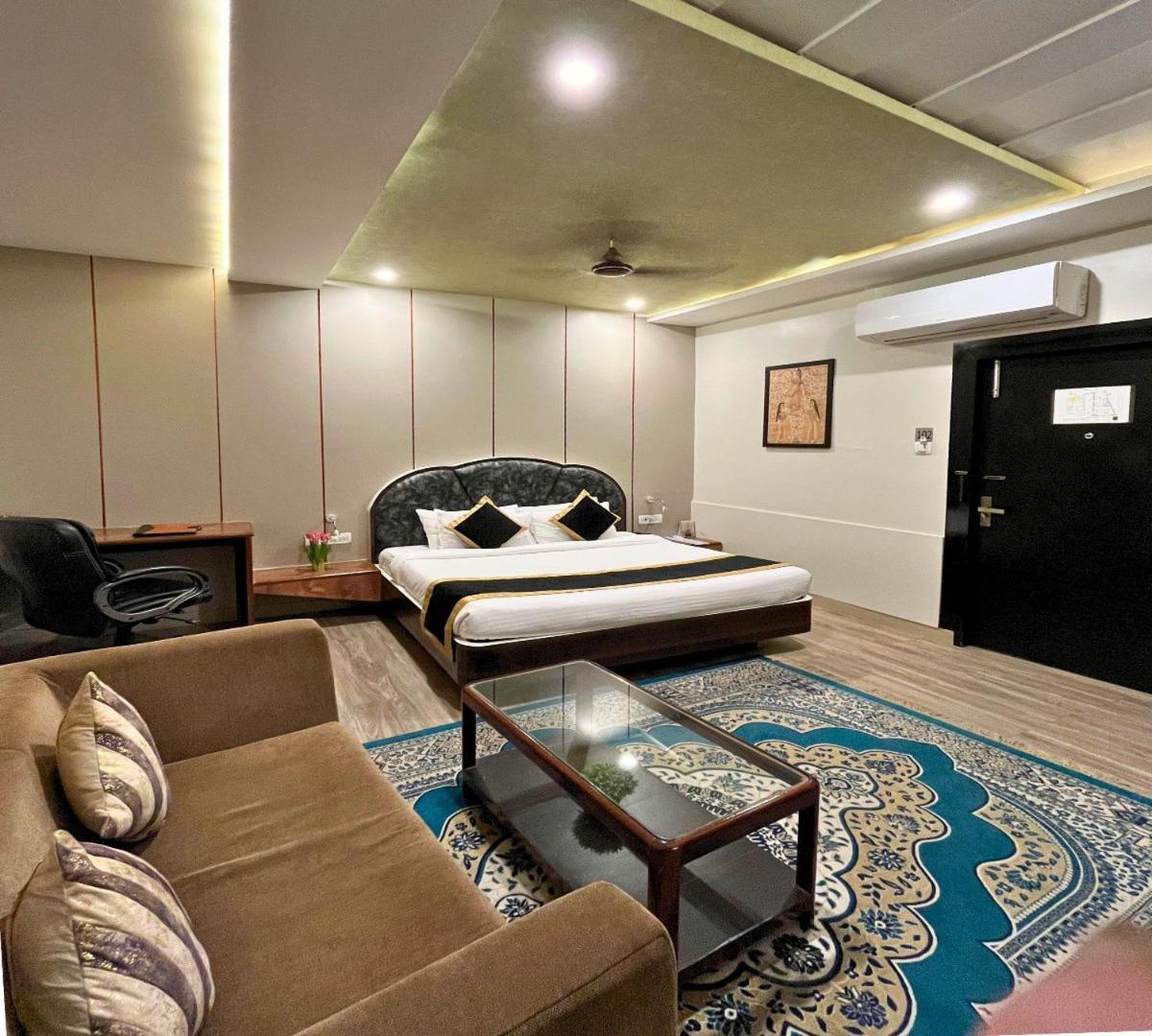 Hotel Runway Inn Pura Raghunāth المظهر الخارجي الصورة
