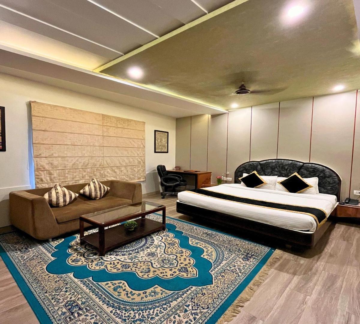 Hotel Runway Inn Pura Raghunāth المظهر الخارجي الصورة