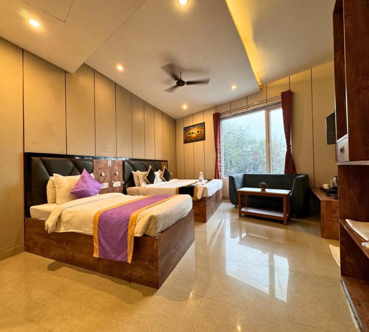 Hotel Runway Inn Pura Raghunāth المظهر الخارجي الصورة