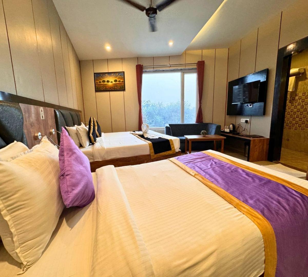 Hotel Runway Inn Pura Raghunāth المظهر الخارجي الصورة