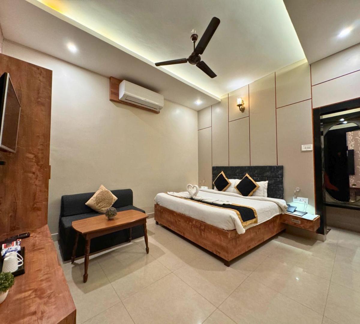 Hotel Runway Inn Pura Raghunāth المظهر الخارجي الصورة