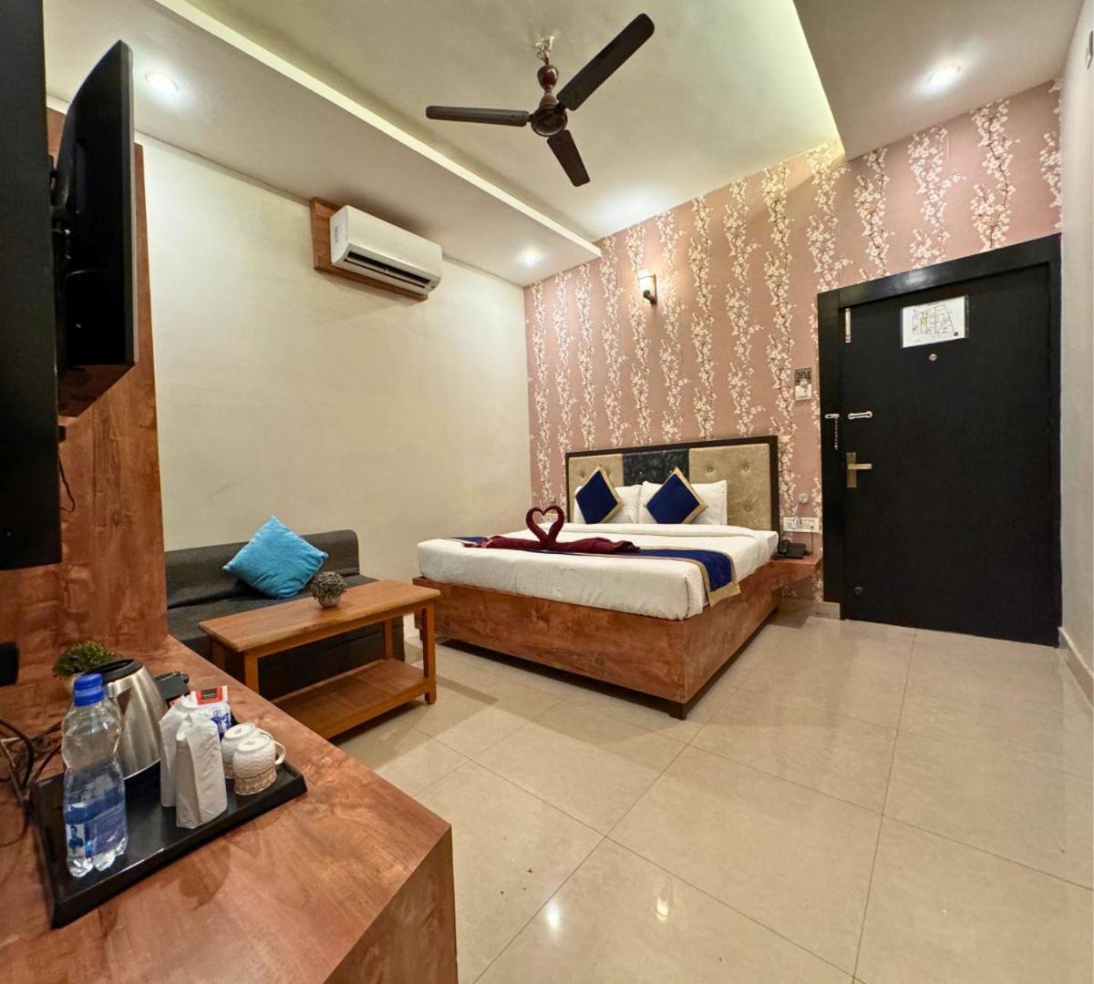 Hotel Runway Inn Pura Raghunāth المظهر الخارجي الصورة