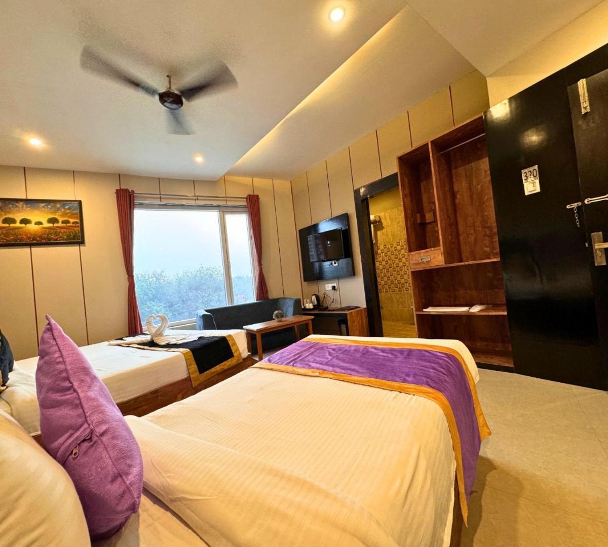 Hotel Runway Inn Pura Raghunāth المظهر الخارجي الصورة